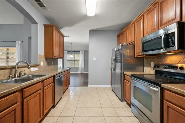 $2,600 | 234 A Lawson Farms Drive, Midlothian, TX 76065