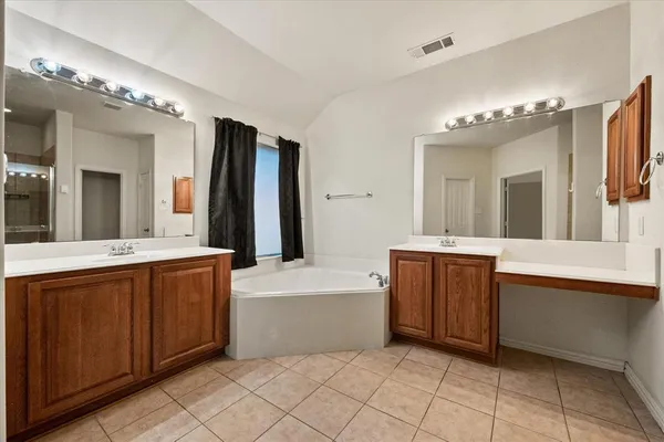 $2,600 | 234 A Lawson Farms Drive, Midlothian, TX 76065