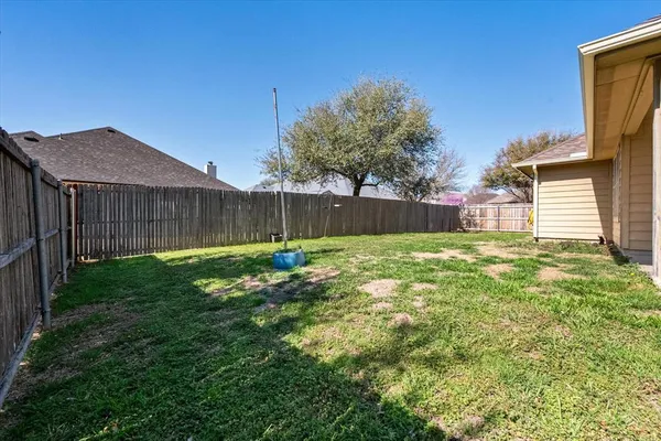 $2,600 | 234 A Lawson Farms Drive, Midlothian, TX 76065