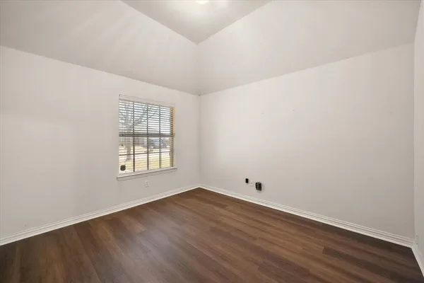 $2,600 | 234 A Lawson Farms Drive, Midlothian, TX 76065