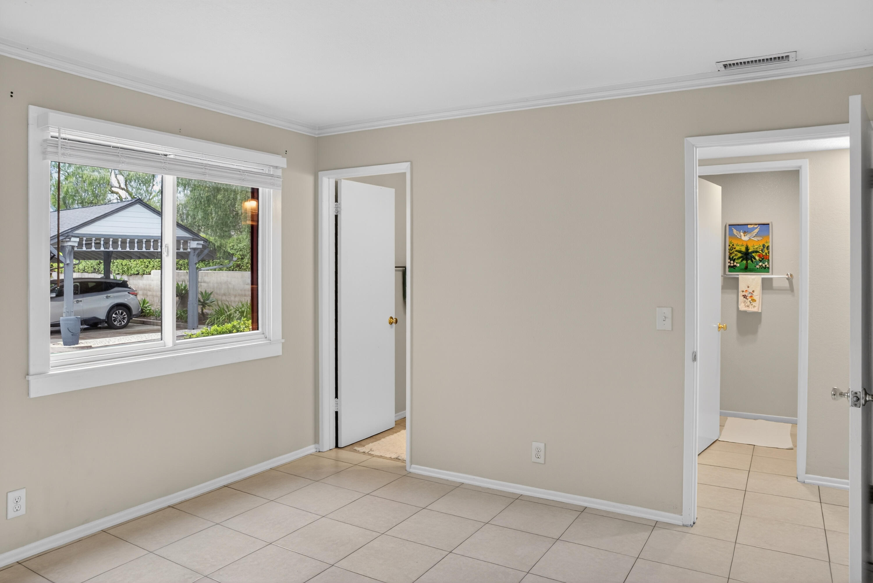521 West Montecito Street, Unit 1 Santa Barbara, CA 93101 - Photo 19 of 36 an empty room that has a window