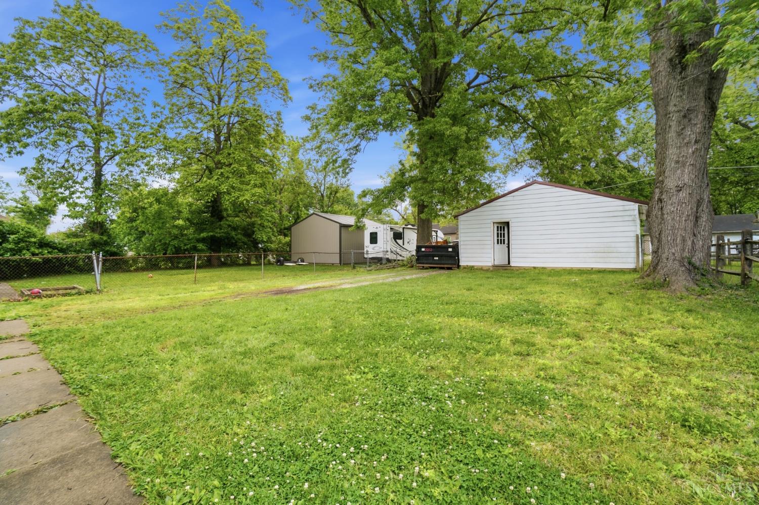 1414 Beacon Road Cincinnati, OH 45230 - Photo 27 of 33