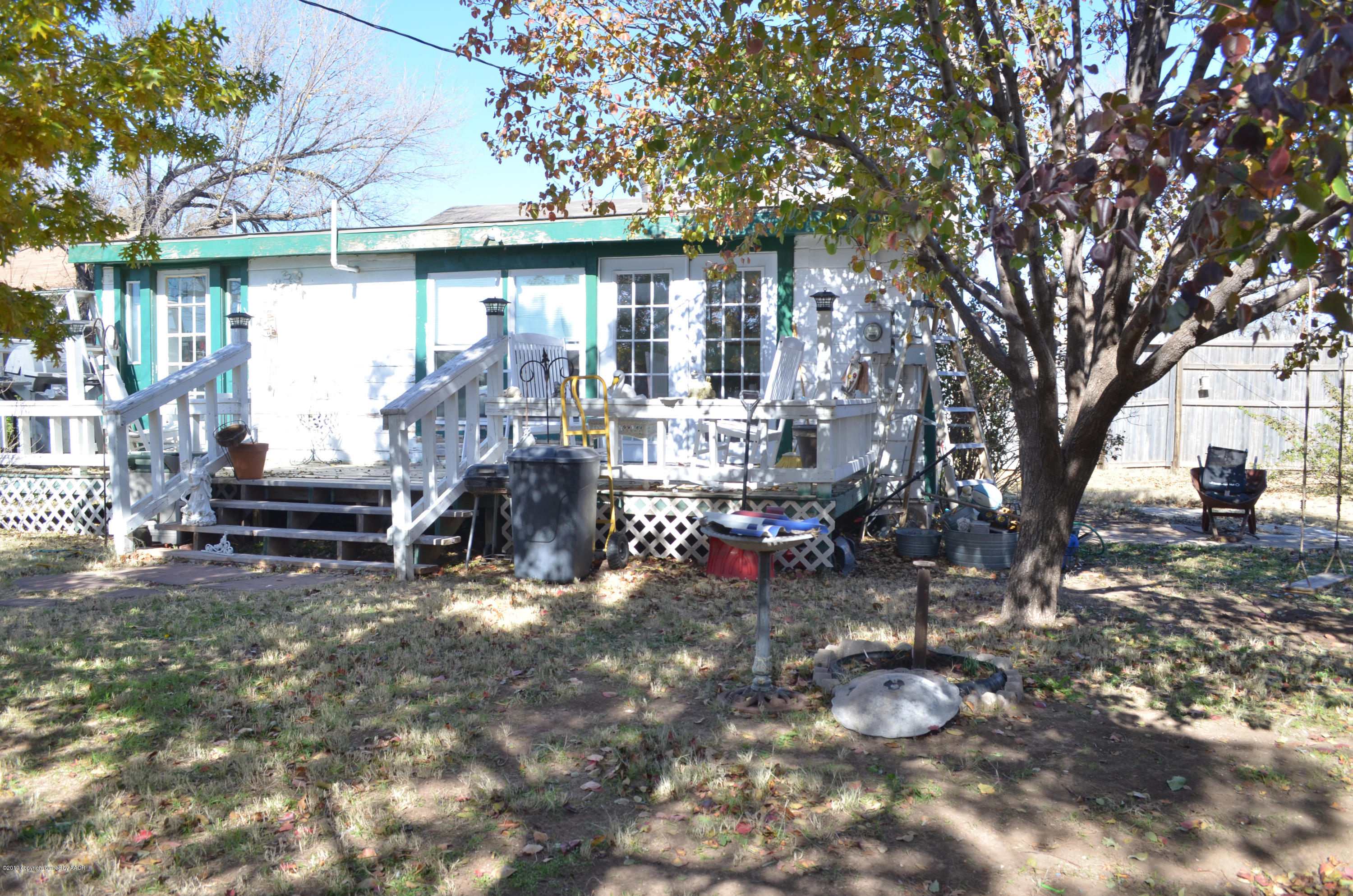 501 Southwest 45th Avenue Amarillo, TX 79110 - Photo 14 of 14 a view of outdoor space yard and porch