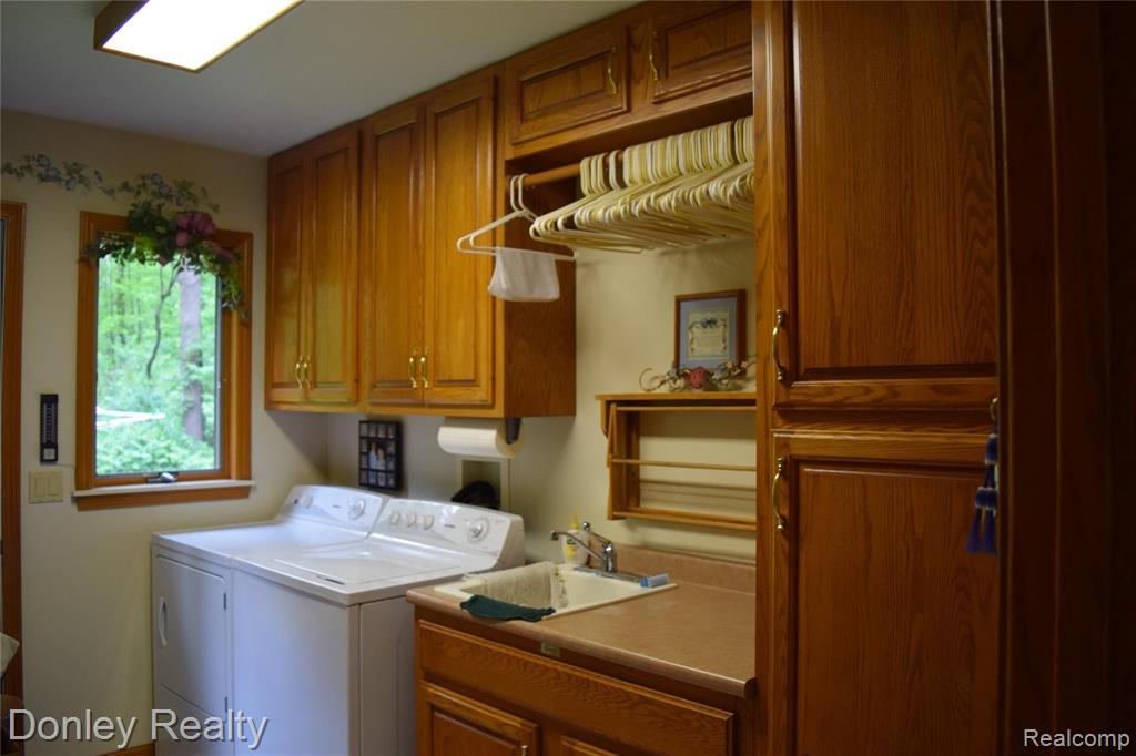 5670 Lynd Road Marlette, MI 48453 - Photo 16 of 34