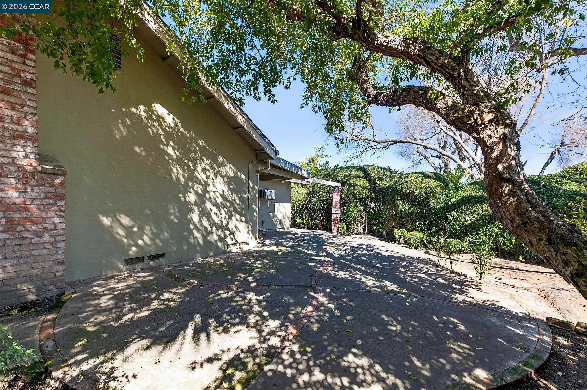 27 Milburn Court San Ramon, CA 94583 - Photo 38 of 41 a view of a house with a tree