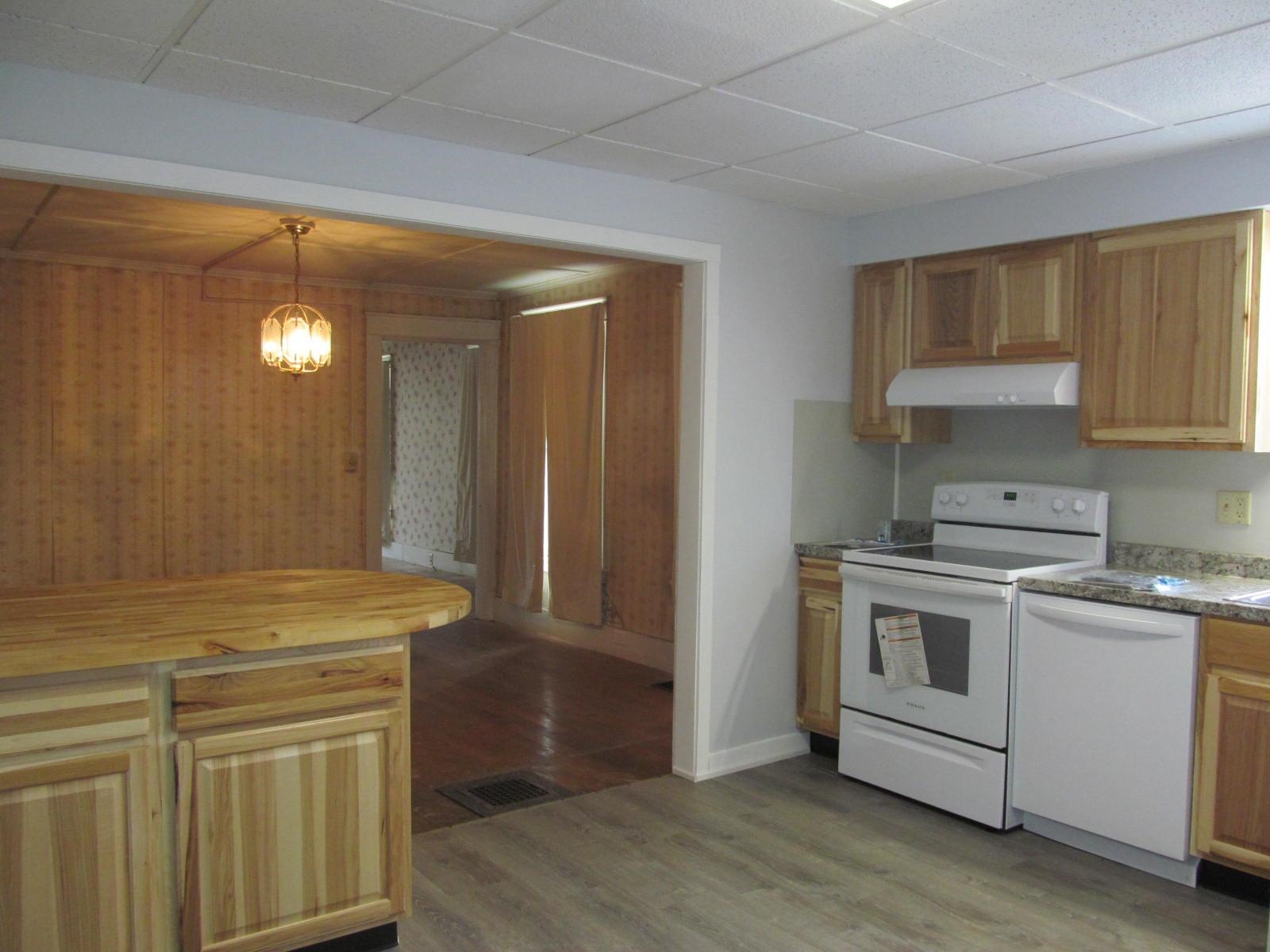 89 Library Avenue Rutland, VT 05701 - Photo 8 of 40