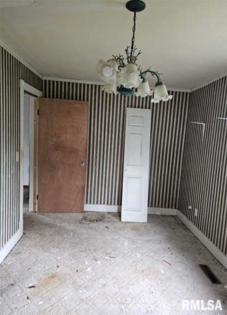 113 South Franklin St Camp Point Camp Point, IL 62320 - Photo 9 of 22 Gallery Image 9