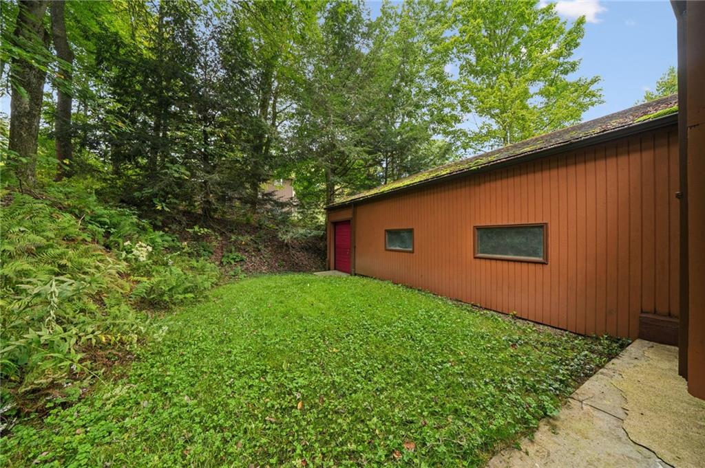 527 Imperial Road Hidden Valley, PA 15502 - Photo 38 of 43 Gallery Image 38