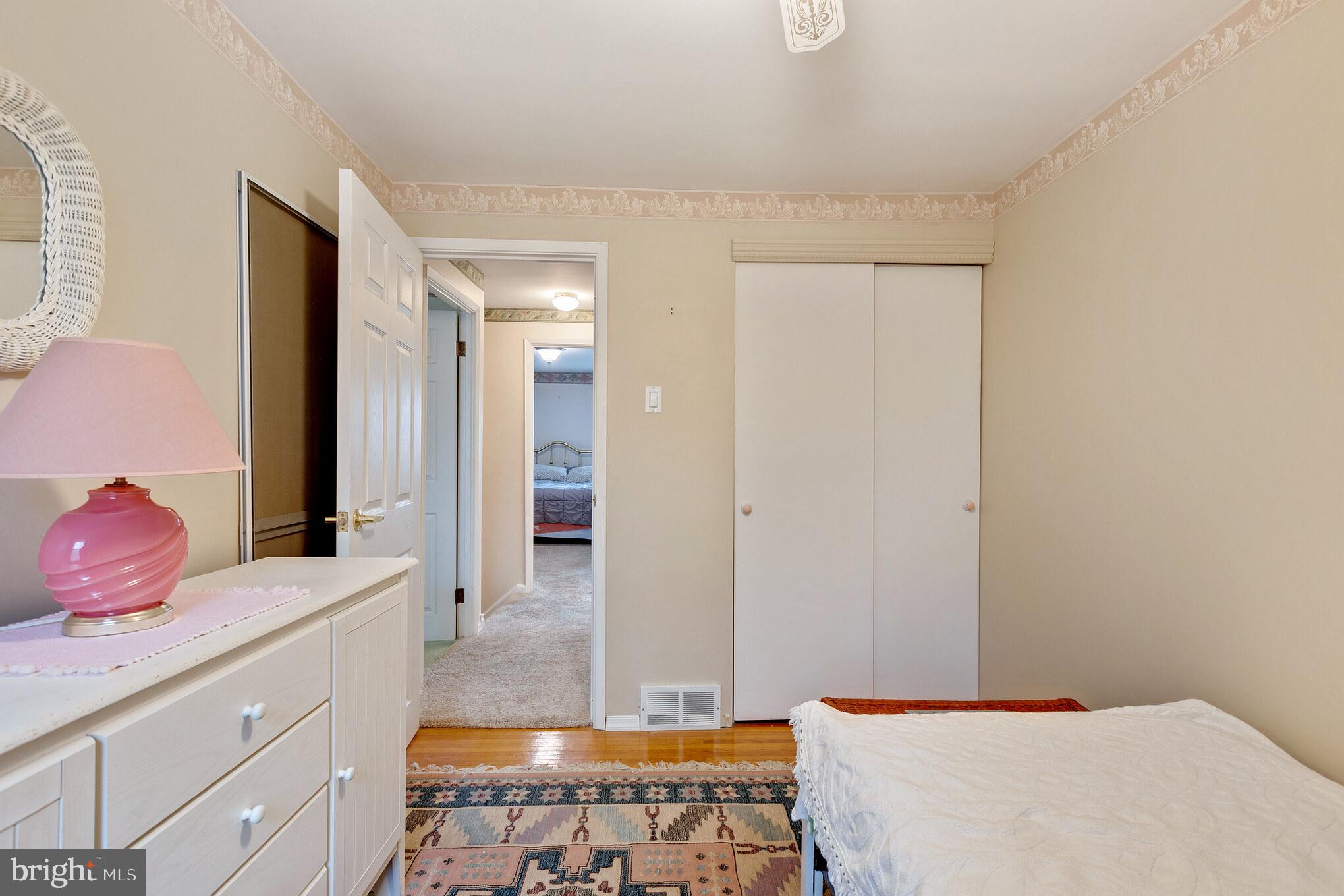 12825 Cabell Road Philadelphia, PA 19154 - Photo 20 of 30