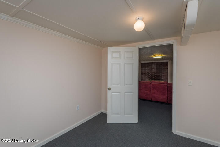 5 Pembroke Road Louisville, KY 40220 - Photo 28 of 38 028