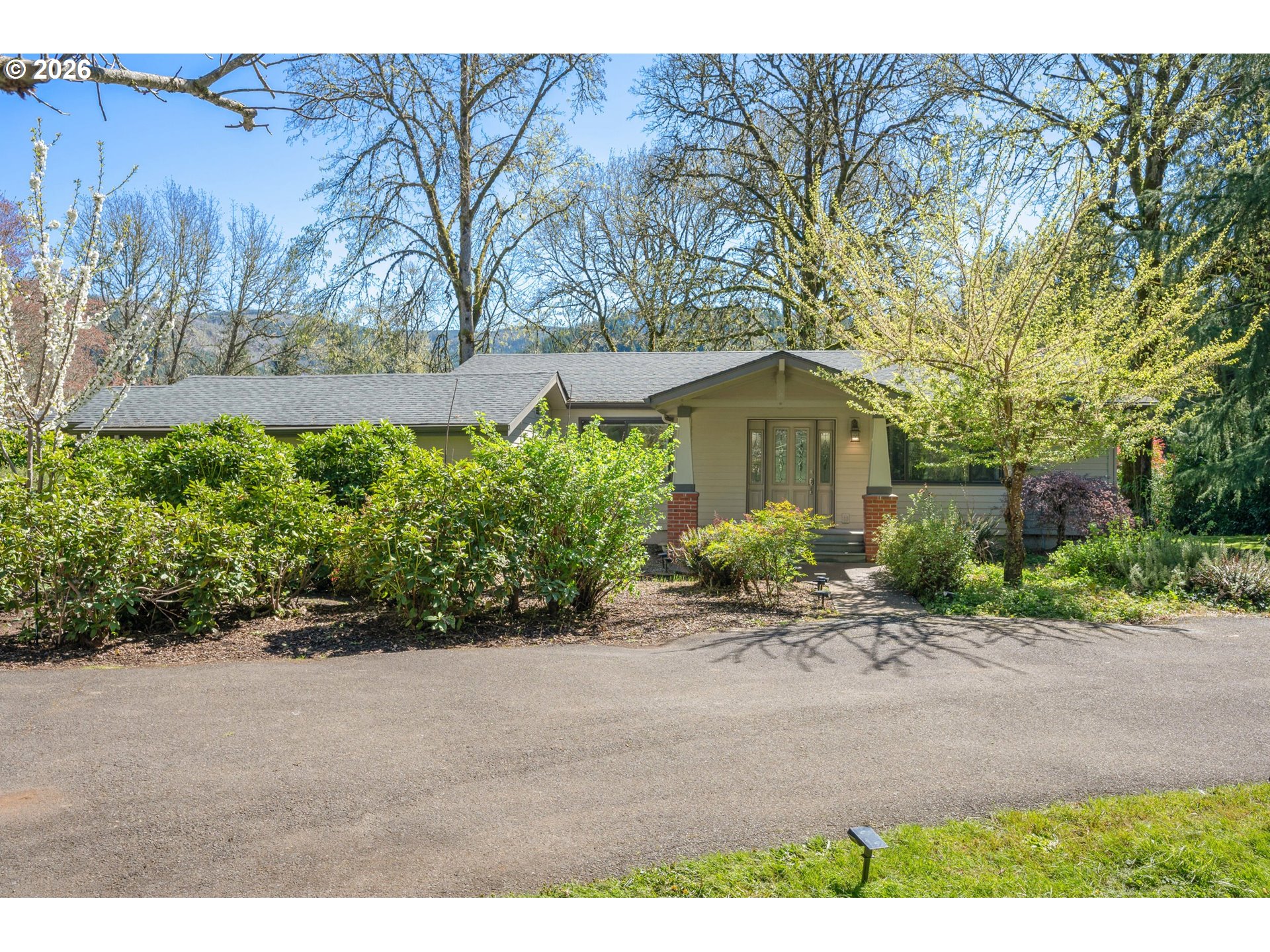 41536 McKenzie Highway Springfield, OR 97478 - Photo 2 of 48