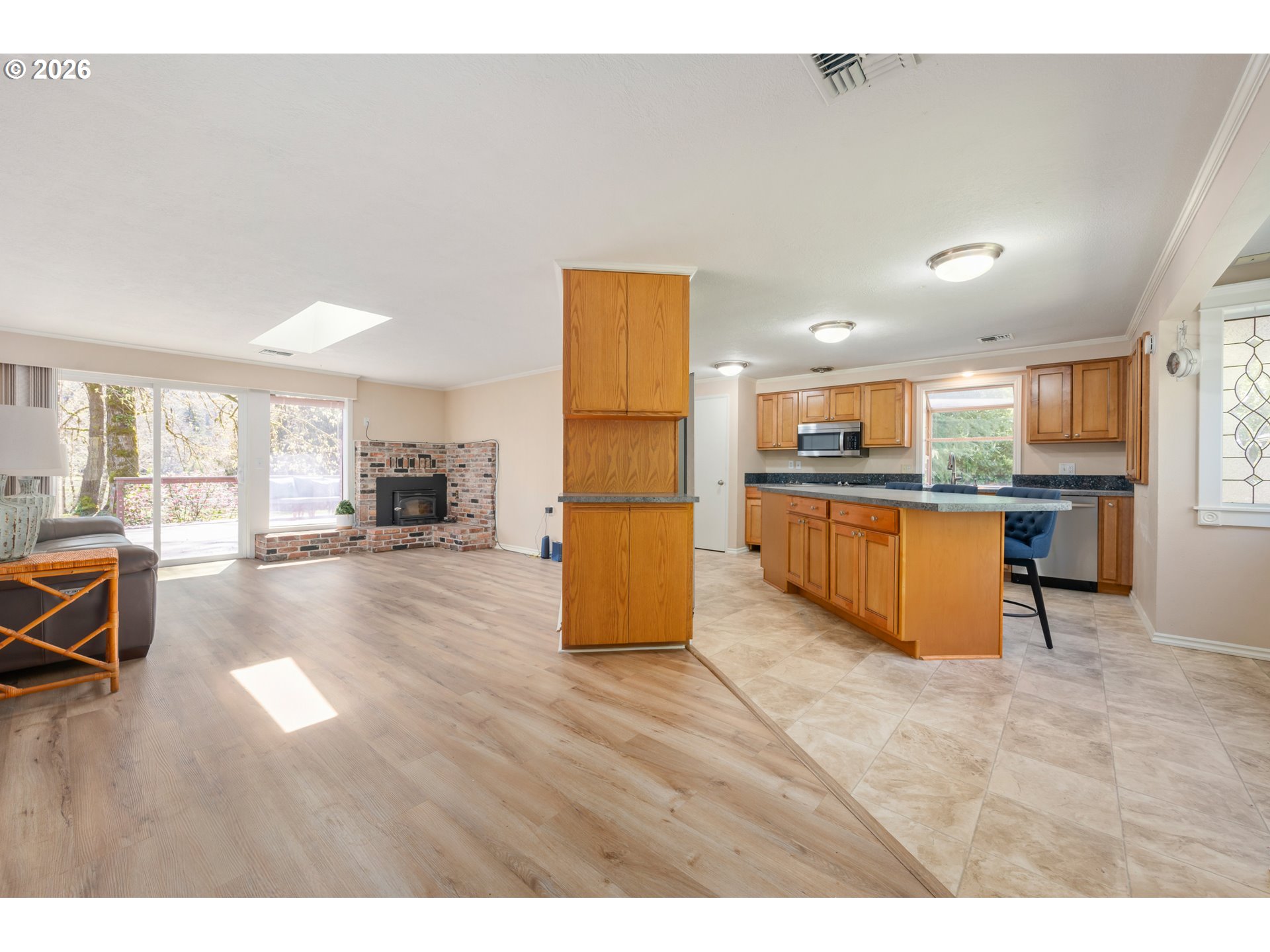 41536 McKenzie Highway Springfield, OR 97478 - Photo 7 of 48