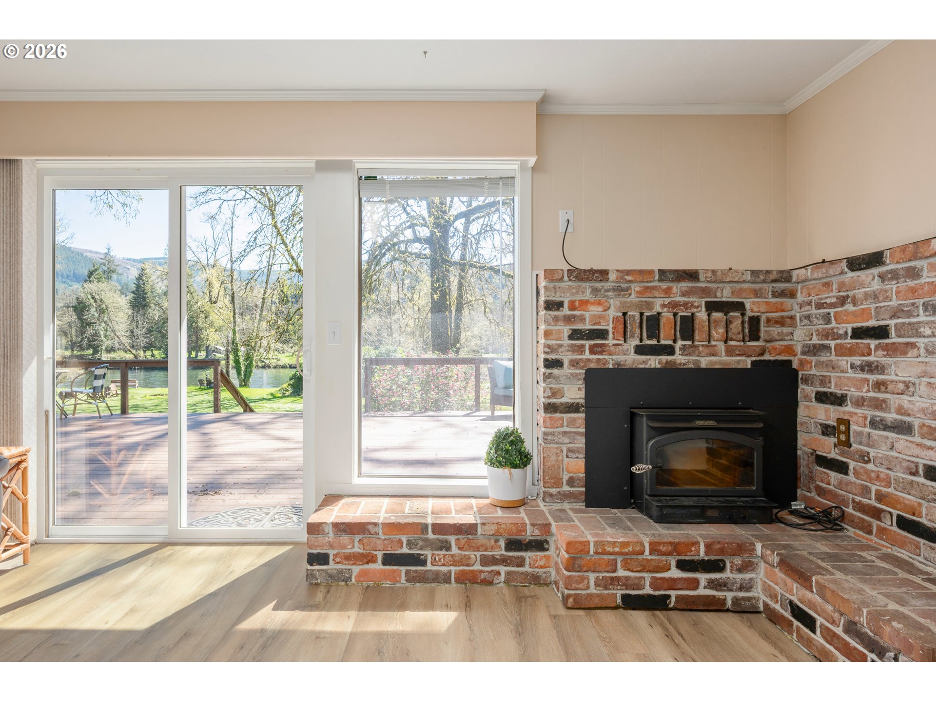 41536 McKenzie Highway Springfield, OR 97478 - Photo 10 of 48