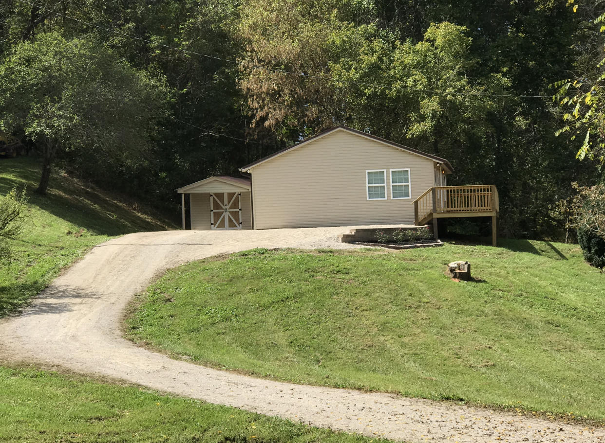 932 Archer Road Luttrell, TN 37779 - Photo 1 of 14 IMG_8095