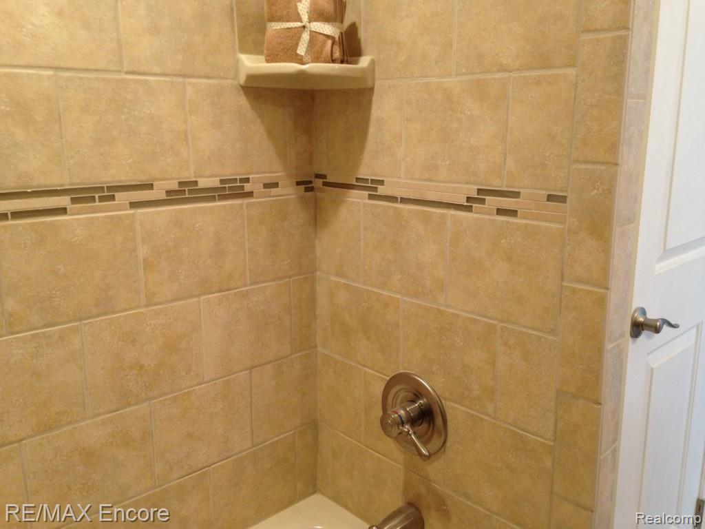 3601 Mann Road Clarkston, MI 48346 - Photo 31 of 57 IMG_0639.jpg
