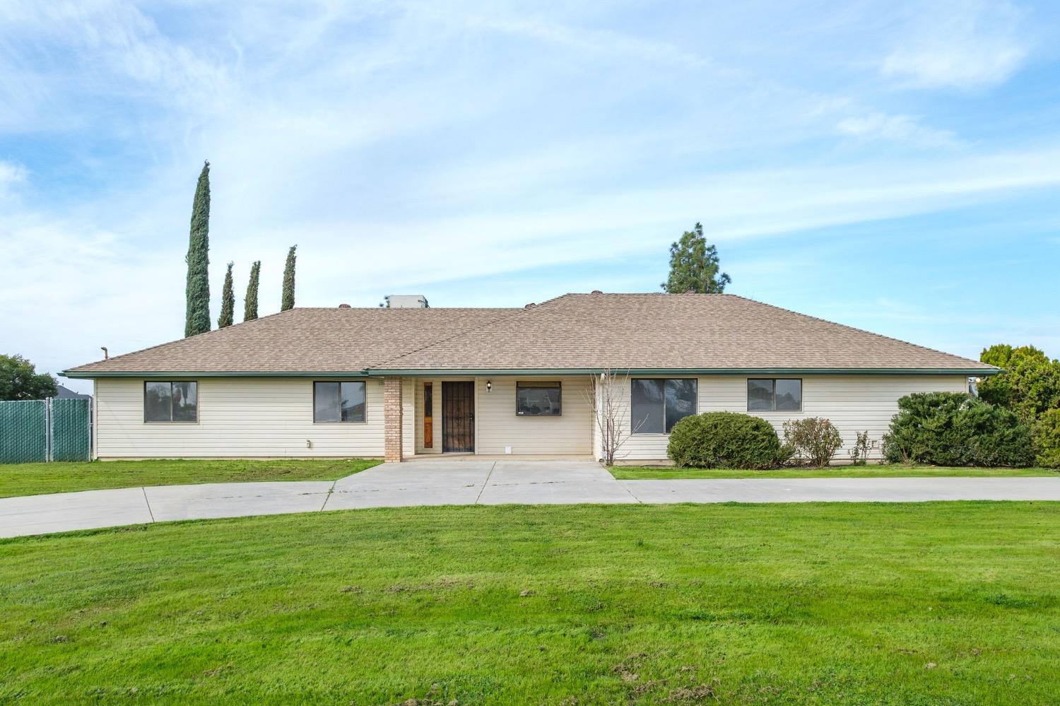 19608 Road 31 Madera, CA 93638 - Photo 2 of 31