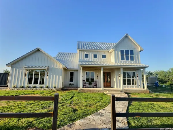 $850,000 | 1230 Old Pearsall Road, Jourdanton, TX 78026