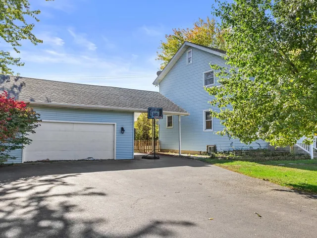 $268,000 | 10241 West Bairstow Avenue, Beach Park, IL 60087