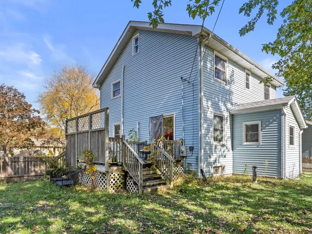 $268,000 | 10241 West Bairstow Avenue, Beach Park, IL 60087