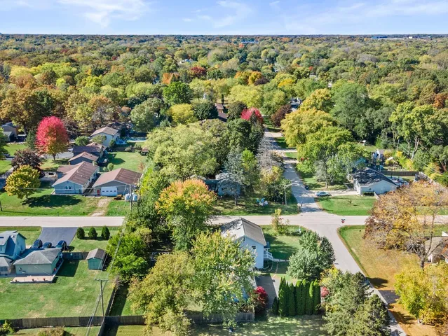 $268,000 | 10241 West Bairstow Avenue, Beach Park, IL 60087