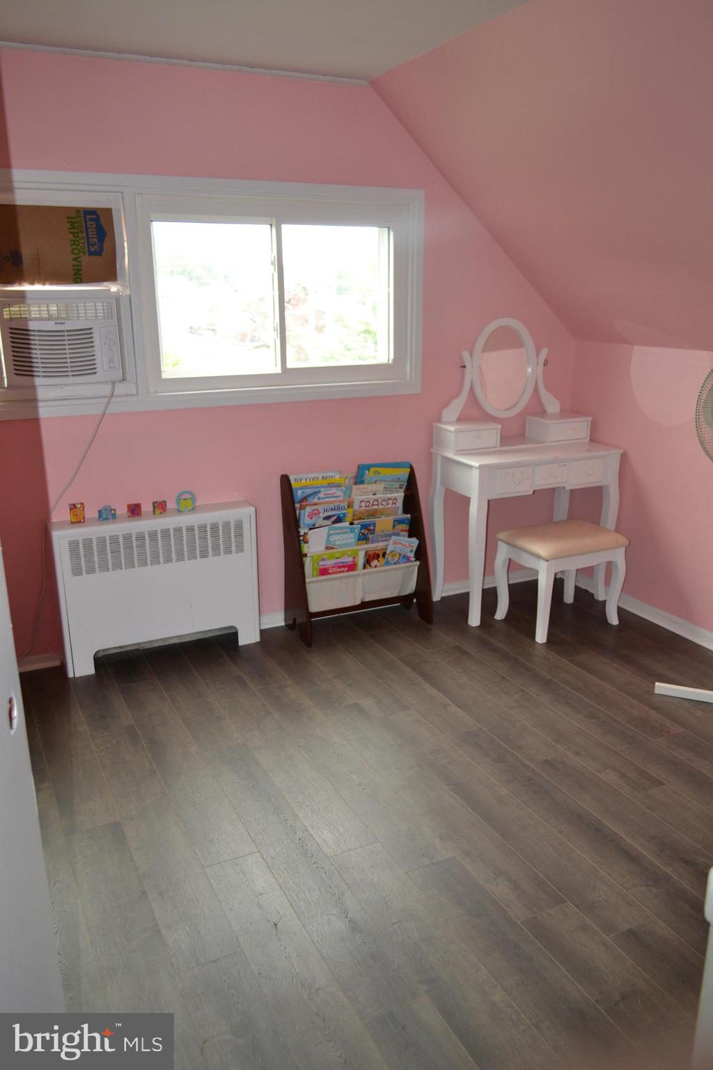 20 Towpath Road Levittown, PA 19056 - Photo 8 of 12 Bedroom #3