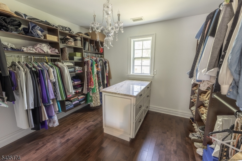 27 Burlington Road Berkeley Heights, NJ 07974 - Photo 28 of 35
