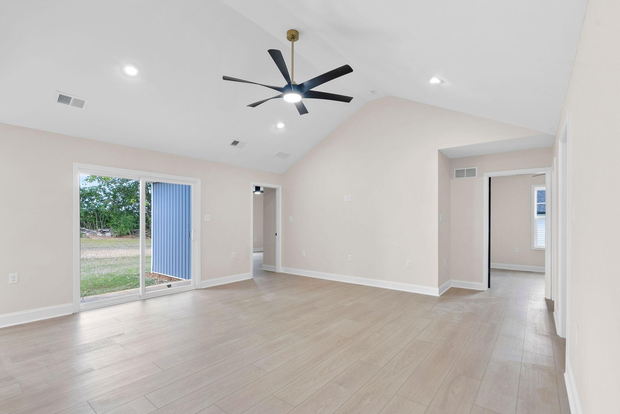 206 Max Cavnes Road Danville, KY 40422 - Photo 13 of 43 13_DSC02090