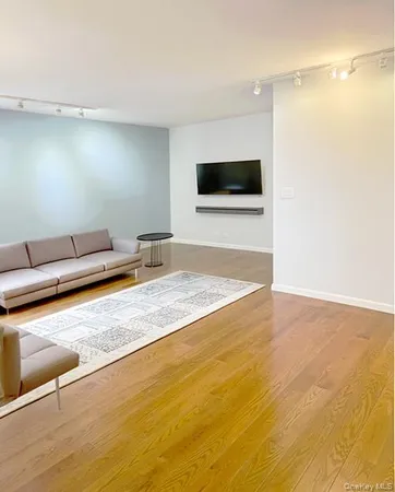 $629,000 | 573 Grand Street, Unit D802 | Lower East Side