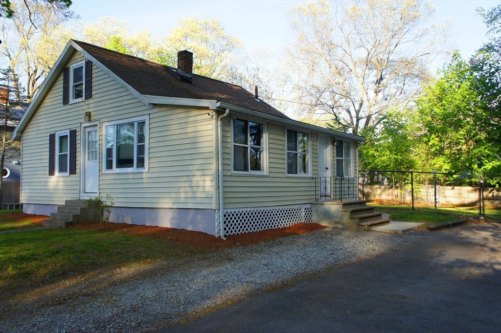 32 Birch Road Natick, MA 01760 - Photo 5 of 35