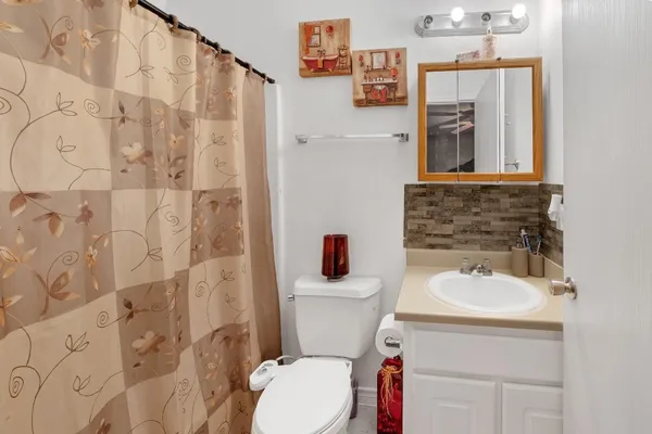 $1,700 | 11411 Roandale Drive, Houston, TX 77048