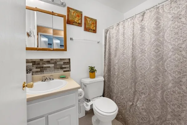 $1,700 | 11411 Roandale Drive, Houston, TX 77048