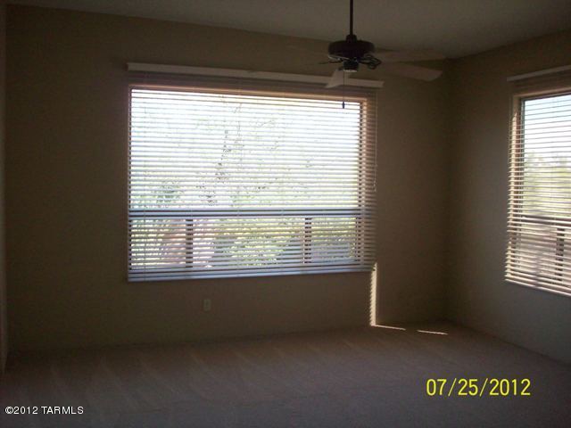 950 West Silver Spring Place Tucson, AZ 85755 - Photo 4 of 29