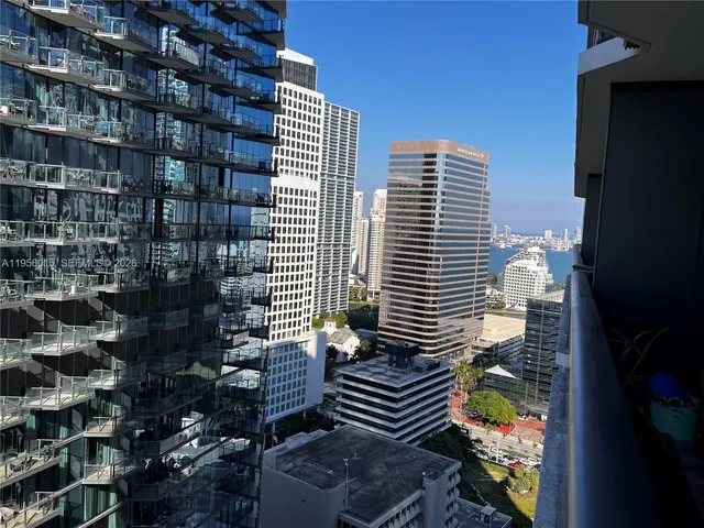 $4,200 | 801 South Miami Avenue, Unit 2807, Miami, FL 33131