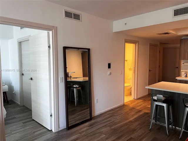 $4,200 | 801 South Miami Avenue, Unit 2807, Miami, FL 33131