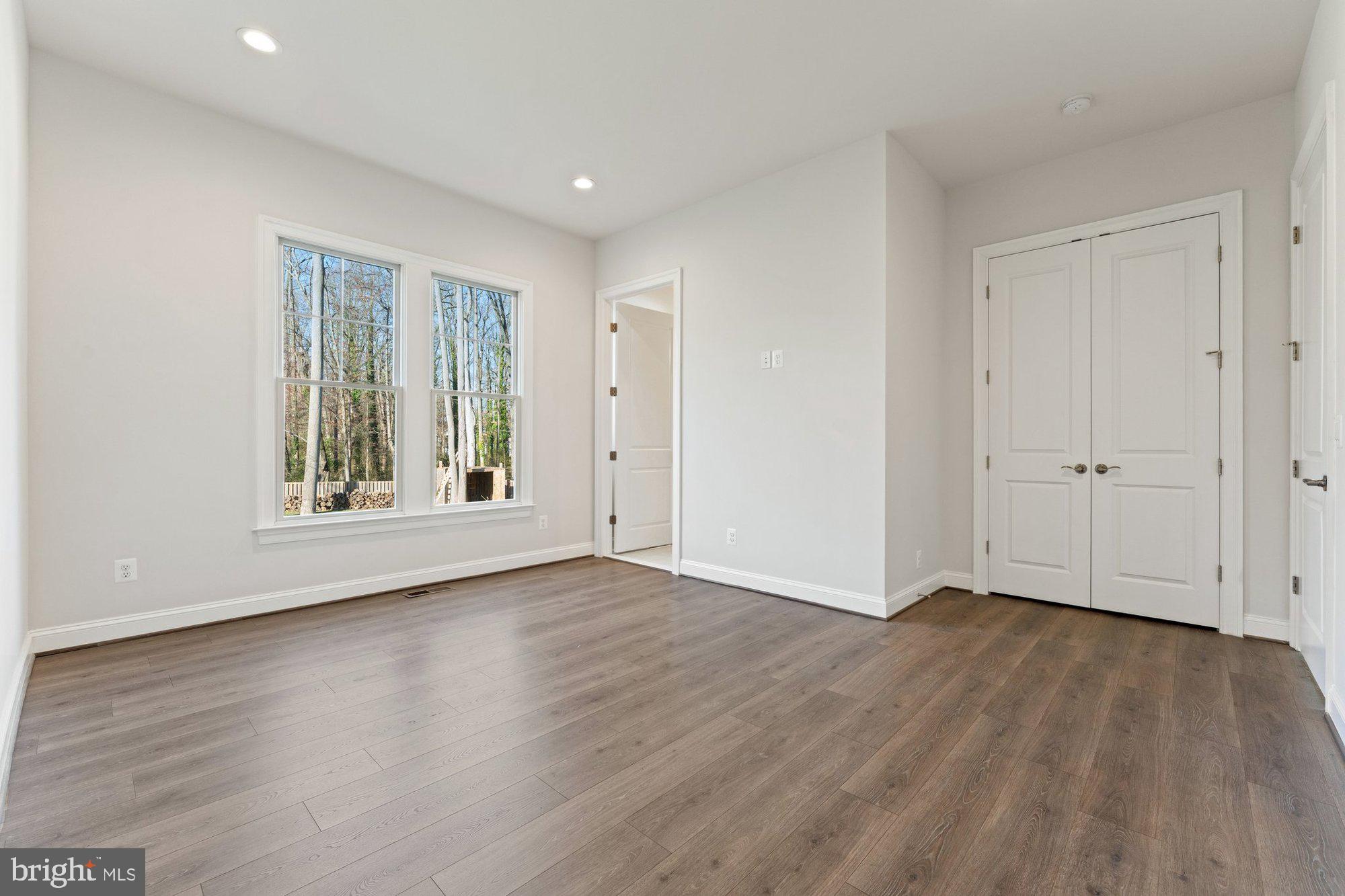 1007 Ware Street Southwest Vienna, VA 22180 - Photo 28 of 86 Gallery Image 28