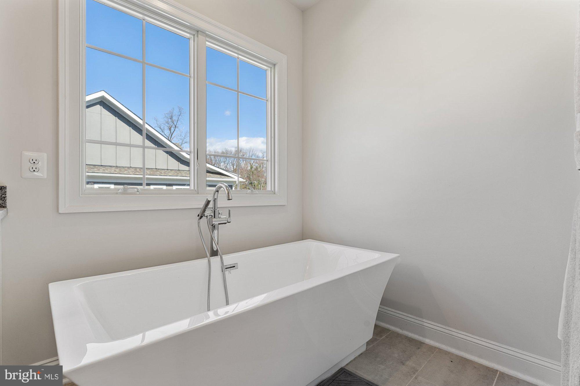1007 Ware Street Southwest Vienna, VA 22180 - Photo 40 of 86 Gallery Image 40