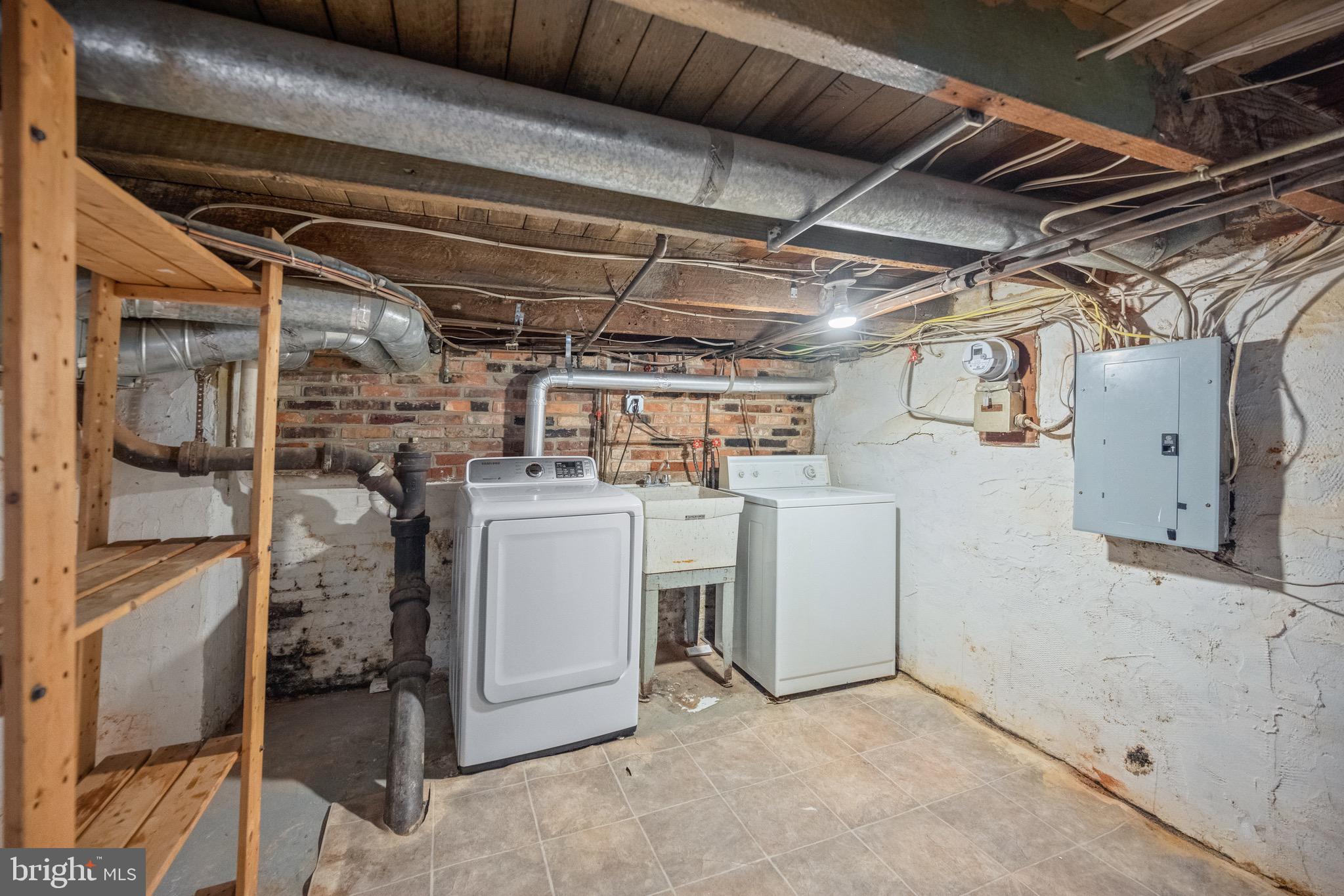 17 West Fort Avenue Baltimore, MD 21230 - Photo 32 of 43 Laundry and lots of storage in lower level