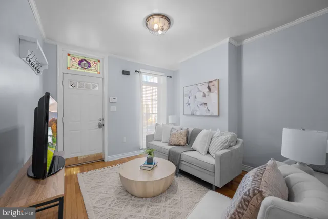 $300,000 | 17 West Fort Avenue, Baltimore, MD 21230