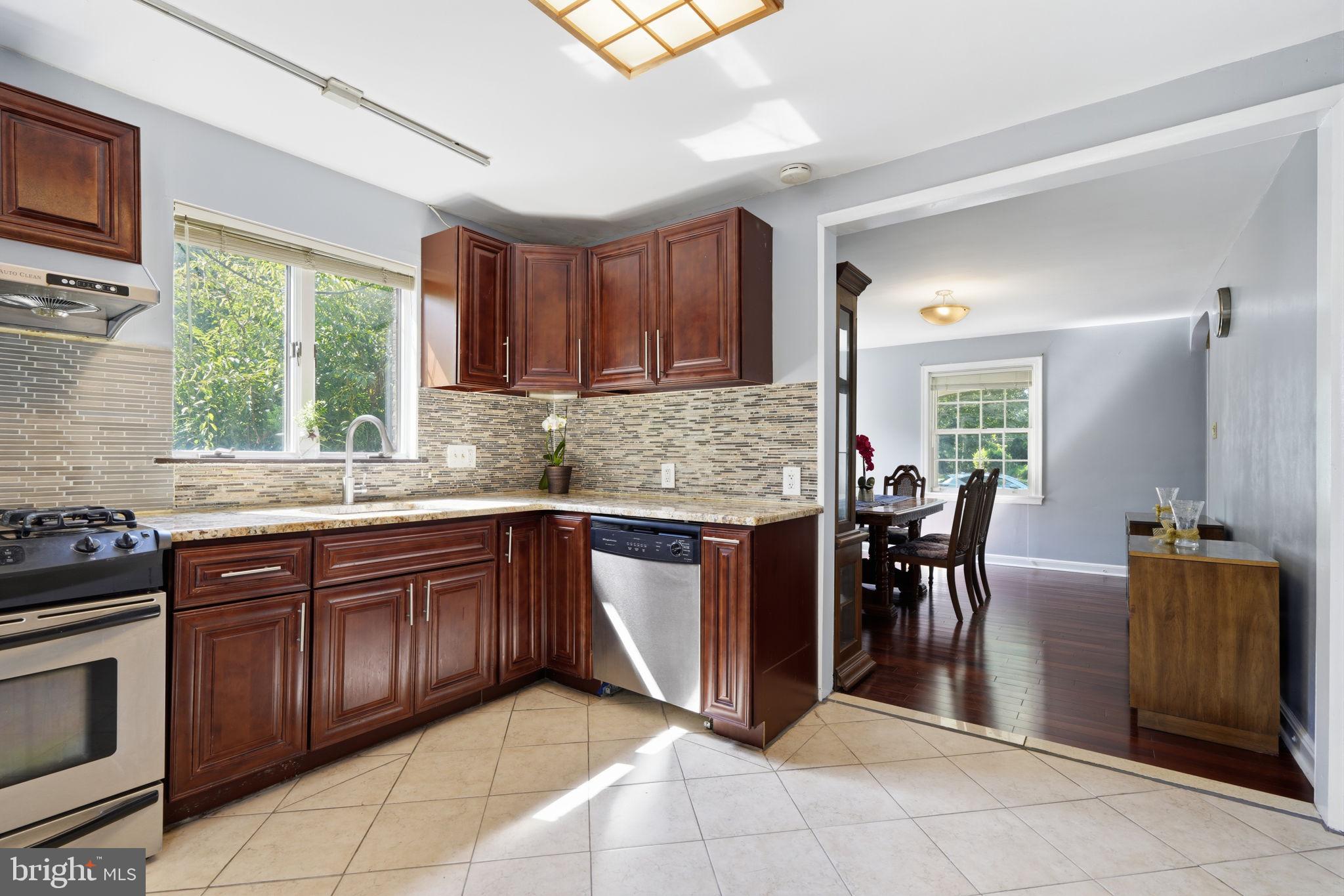 1102 Orleans Road Cheltenham, PA 19012 - Photo 12 of 39