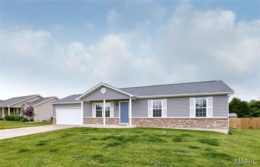 619 Cavalry Drive Wright City, MO 63390 - Photo 3 of 60