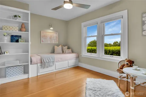 $1,995,000 | 110 Smith Street, Seattle, WA 98109