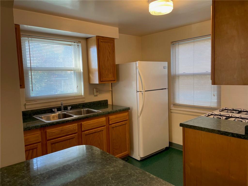 64 Greenlee Road Pittsburgh, PA 15227 - Photo 8 of 25 Gallery Image 8