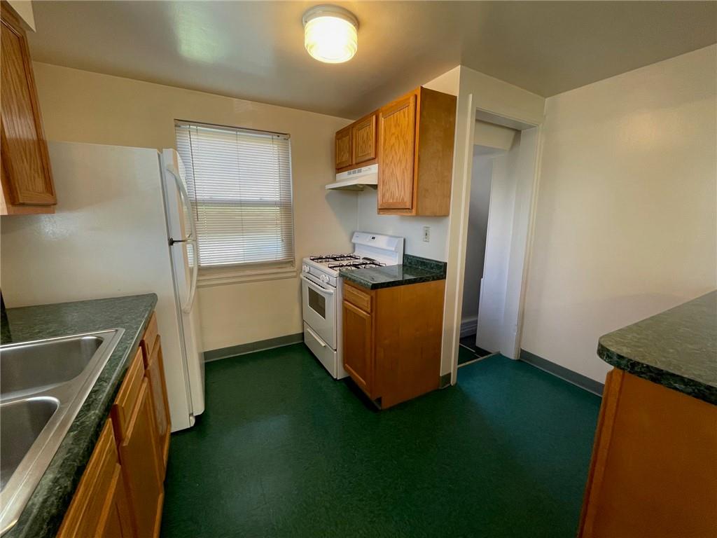 64 Greenlee Road Pittsburgh, PA 15227 - Photo 9 of 25 Gallery Image 9