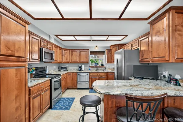 $750,000 | 29345 Cedar Haven Drive, Rocky Mount, MO 65072