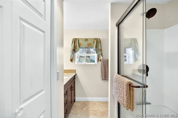 $750,000 | 29345 Cedar Haven Drive, Rocky Mount, MO 65072