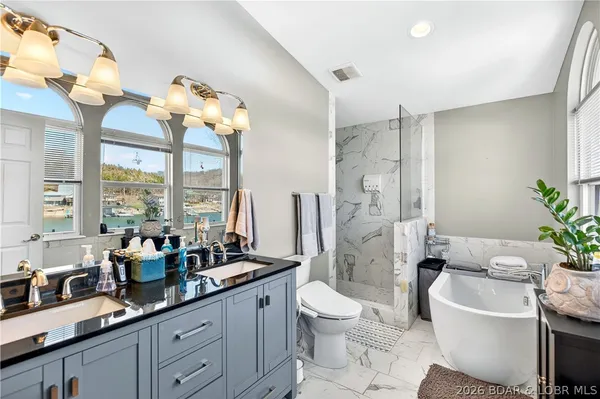 $750,000 | 29345 Cedar Haven Drive, Rocky Mount, MO 65072