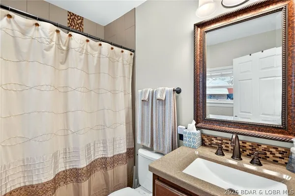 $750,000 | 29345 Cedar Haven Drive, Rocky Mount, MO 65072