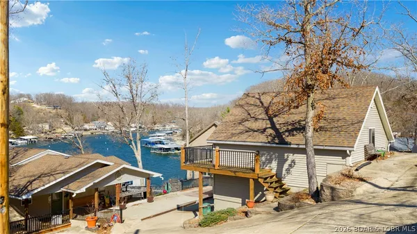 $750,000 | 29345 Cedar Haven Drive, Rocky Mount, MO 65072