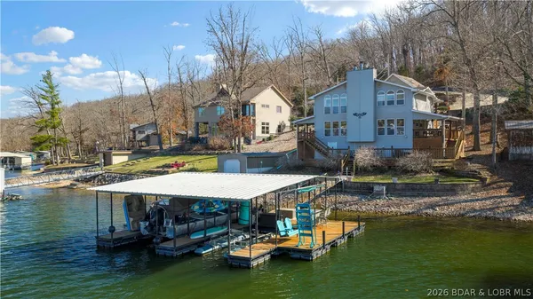 $750,000 | 29345 Cedar Haven Drive, Rocky Mount, MO 65072