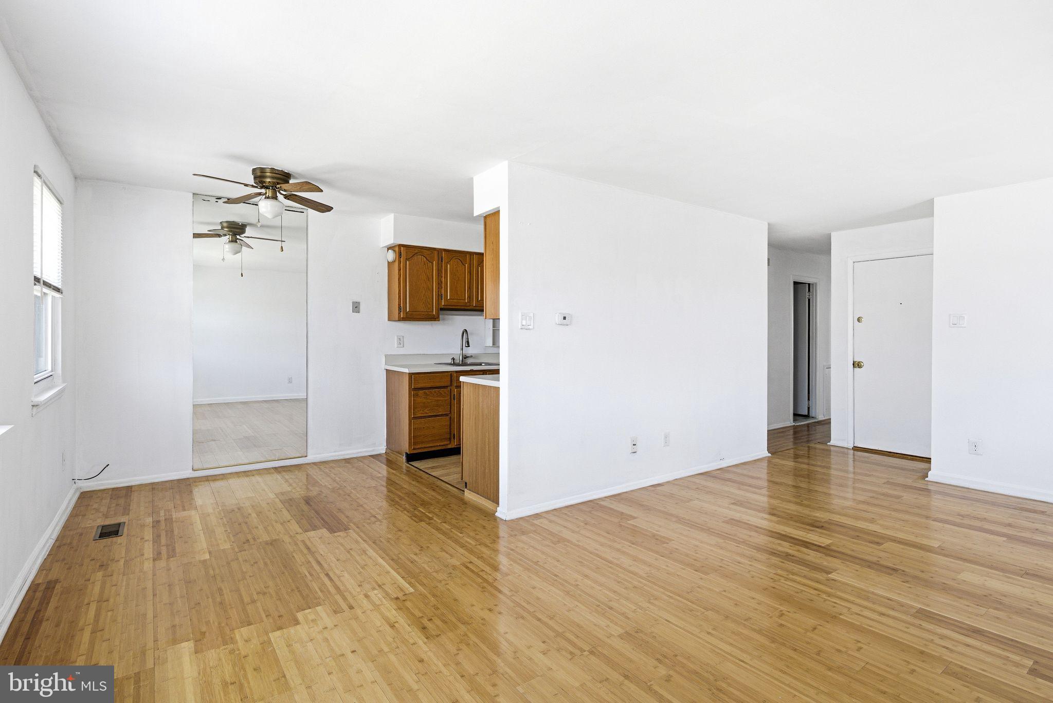 10751 East Keswick Road Philadelphia, PA 19154 - Photo 7 of 30 Living Room (Unit 1)